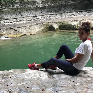C’è un messaggio nascosto in ogni cascata. Dice, sii flessibile, cadendo non ti farai male!