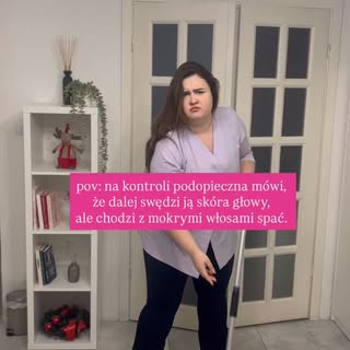 Żarty żartami, ale to często powód przez który swędzi Cię głowa! 🤕

👉 Mokra skóra głowy = idealne 