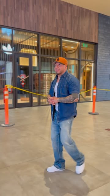 Low rider super show Las Vegas 2026 
Personal post 
When we’re not doing smp we’re enjoying the simp