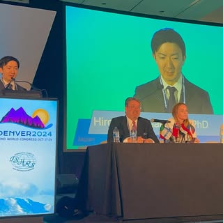 当クリニックの藤巻医師が米国デンバーで開催された国際毛髪外科学会（ISHRS）にて、最新の毛髪研究について発表いたしました。常に最新の治療法を取り入れ、患者さまに最良のケアを提供できるよう努めてまいり