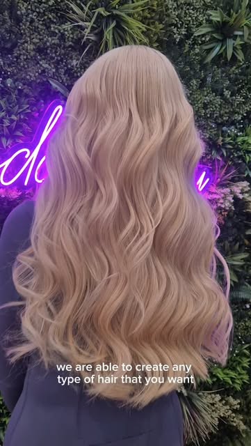 That blonde bombshell life is right around the corner waiting for you 😍 

#femalepatternhairloss #M