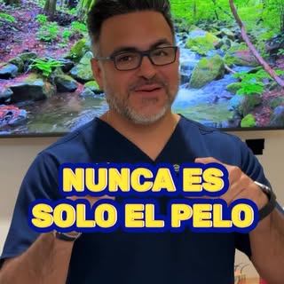 Nunca es solo el pelo
es no verte bien
es nunca estar seguro de ti mismo
es tratar de peinarte const