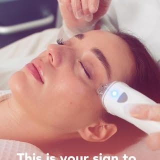 Cleanse. Extract. Hydrate. Repeat. 

Your skin deserves this💗

#hydrafaci̇al #dermaika #skincare #s