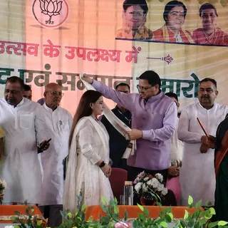 “जनसेवा से स्वास्थ्य सेवा तक—विश्वास और समर्पण के साथ आगे बढ़ने का एक प्रेरणादायक क्षण। ✨”