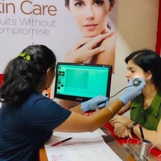 All skin and hair related issues one stop destination @kreevawellness 
.
.
.
.
#skin #hair #skincare
