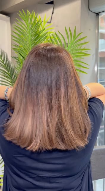 Senti che i tuoi capelli sono spenti e il tuo look ha bisogno di respirare? Cinzia durante la consul