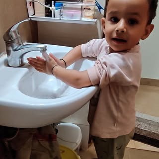 Kyu ki, Haath Dhona Cool Hai! 

:)