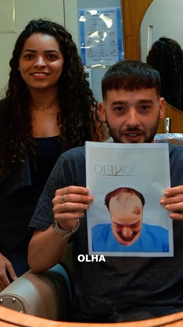 Quando a gente vê uma foto antiga do cabelo, a única reação possível é rir pra não chorar… Mas a ver
