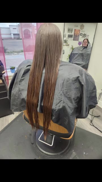 Often it's said that when a woman changes her hair, lots of changes are in the line up!  Need a chan