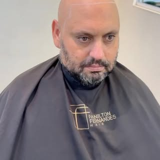 Prótese capilar de cabeça inteira!