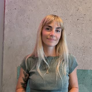 Watch me switch my client from Microblading to Nano Brows 🤺 for her refresher 
What are you team Mi