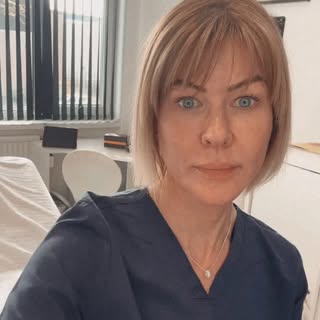 Hair thinning or hair loss?

I’m Sally, a Registered nurse - I help with hair loss and thinning, fol