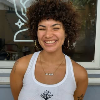 Un recordatorio: solo el 11% de la población mundial tiene el cabello rizo ✨ / Just a reminder that 