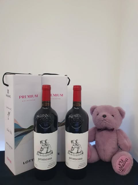 추석을 앞두고 와인 선물까지 🍷
덕분에 이번 명절은 분위기까지 한층 더 풍성해졌습니다.

귀한 마음 잊지 않고, 감사히 잘 받겠습니다.
따뜻한 선물 보내주셔서 감사합니다.

#아