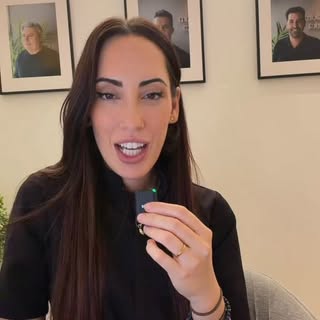 ¿Vosotros qué pensáis?💚💉❌

¿Las arrugas hacen más atractivo a alguien porque transmiten naturalida