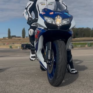 Had the best day at Mallory Park on my trusty GSXR750. Learnt a lot, got a lot quicker, and can’t wa
