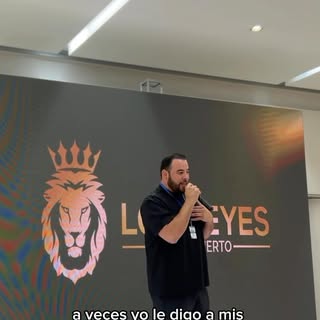 Es muy importante que siempre verifiques que quien te atienda sea un personal médico certificado 🏅

