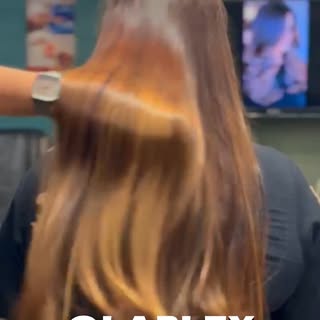 OLAPLEX TREATMENT – The Ultimate Hair Reset ✨

Repair damaged hair, reduce breakage, and restore hea