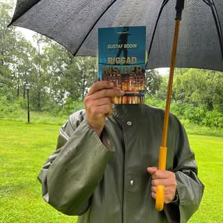 Nu finns den perfekta sommarläsningen att köpa. Vill du göra en säker insideraffär klickar du på län