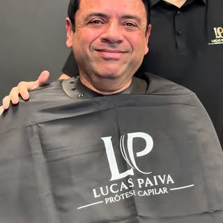 Muito além da estética… isso é sobre autoestima. 
A calvície fazia esse cliente esconder quem realme