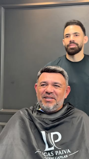 Mais um resultado de Prótese, e há quem diga que o tom grisalho envelhece, mas aqui afirmamos que el