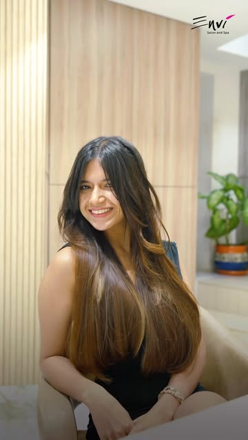 When your hair’s been asking for water this whole time💧

Frizz, dryness, that rough feeling..someti