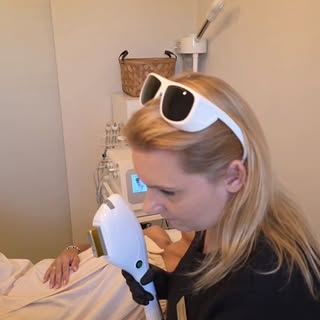 Masz dość wiecznego golenia? 🔥

Depilacja laserowa w Tricho Skin to koniec z podrażnieniami, wrasta