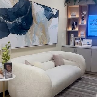 From our lobby to our lounge to our treatment rooms, our goal at Ageless Aesthetics is for our clien