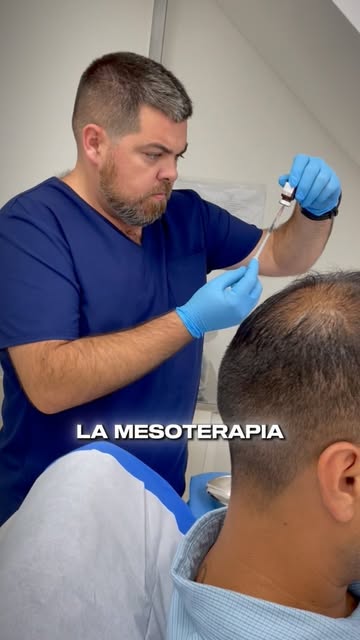 Tu cabello no necesita otro champú. Necesita alimento directo en la raíz.

La mayoría de productos s