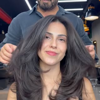 ✨ Güzelliğin en ışıltılı hali burada başlıyor...
Sen de kendine bir iyilik yap, güzelliğini taçlandı