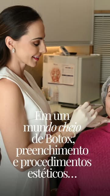 Não sou contra procedimentos. Sou contra perder a naturalidade. 😉
E sim… Botox faz parte da minha v