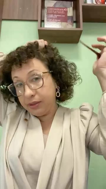 Ainda tem dúvida sobre como aplicar tônico capilar?
Assista essa dica e compartilhe. 

#courocabelud