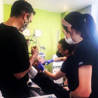 An amazing day at @helamedicalspa with @rebeccakazinmd!  #Thankful #PassionForAesthetics 

📍 Hela M