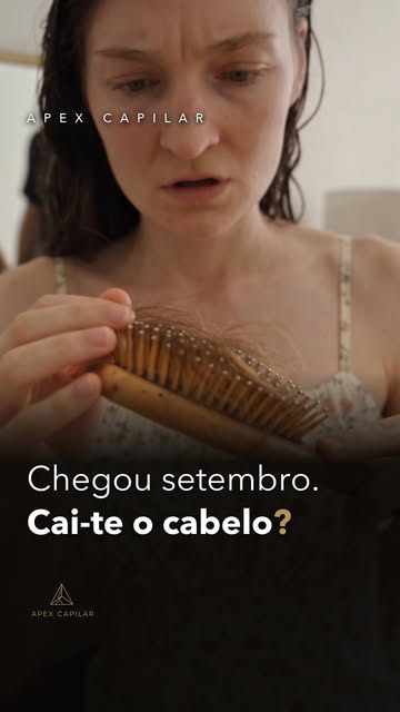 “Setembro chegou e o cabelo cai-me às mãos cheias.”

É a frase mais repetida na consulta nestas sema