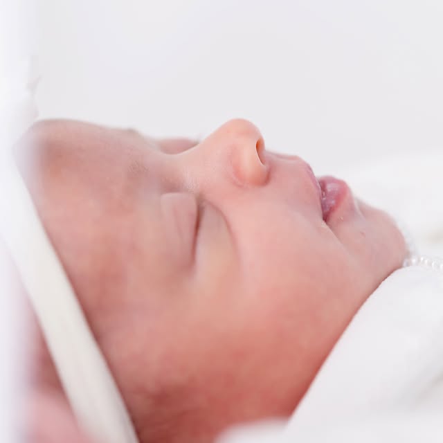 Antes que cheguem os 2 meses, compartilhando um pouquinho do #newborn da nossa princesa 👶

A última