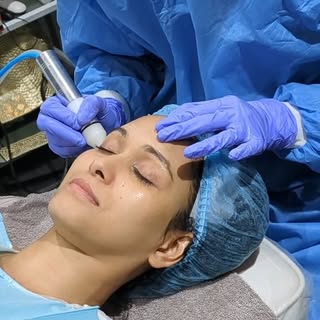 Me time.. PAMPER ME❤️❤️❤️
To Get this Hydrafacial or any skin Treatment contact @phiskinandhairclini