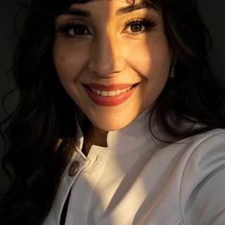 Ser médico me ha enseñado que la medicina cura el cuerpo, pero la empatía y el cariño reconfortan el