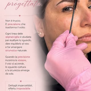 Eleganza progettata.🫧
Non è trucco.
È precisione che trasforma il volto.
Ogni linea delle sopraccig