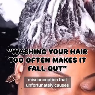 🚫🧴 Debunking Myths Monday 🧴🚫
Think washing your hair too often is bad? Let’s clear that up.
Not 