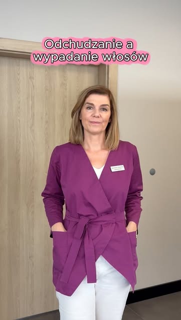 🍎Odchudzanie a wypadanie włosów

📉Nagła utrata masy ciała, restrykcyjna dieta czy intensywne treni