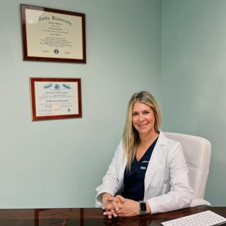 Hello Everyone! I'm Dr. Jaime Rosenzweig, M.D., but you can call me Dr. Rose. As a specialist in Cos