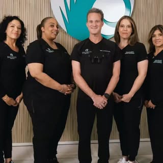 What sets Bauman Medical apart? Our team—and their precision in every detail. 💼💉💆‍♀️

From world-