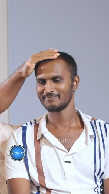 රංගන ශිල්පී ගයාන් වික්‍රමතිලක සහ ඉසුරංග ජයකුමාර Vitality එකට පැමිණියා PRP  ප්‍රතිකාරය ලබාගන්න. අපි අ