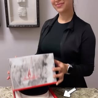 Come and check out our Revian cap! 

What is a Revian cap? Helps prevent hair loss, thinning hair, a