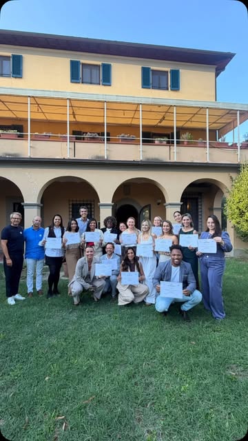 Dois dias intensos. Uma imersão inesquecível. E agora, uma certificação internacional! 🇮🇹✨Firenze 