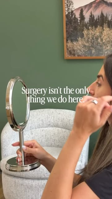 At McCracken Eye and Face Institute, surgery is only part of what we do.

Alongside eyelid and perio
