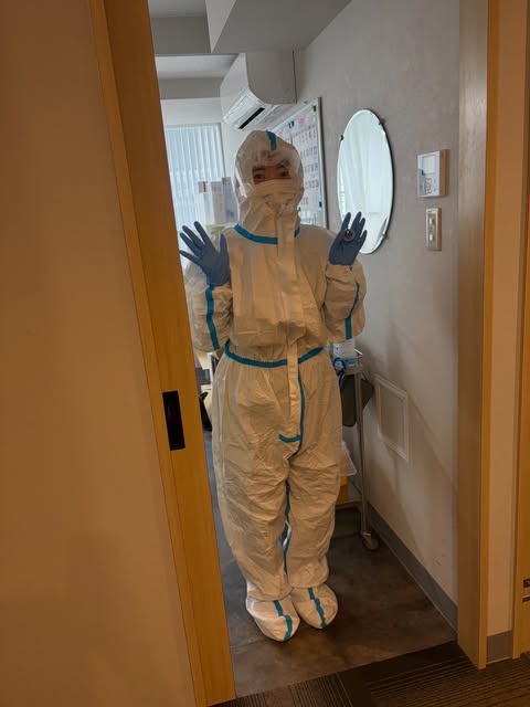 【感染防御対策について】

当院では、必要に応じて感染防御対策をしっかり行い、
手術に対応しています。

これが、患者さん、スタッフ
両方の安全を保つことになります。

-——————————————