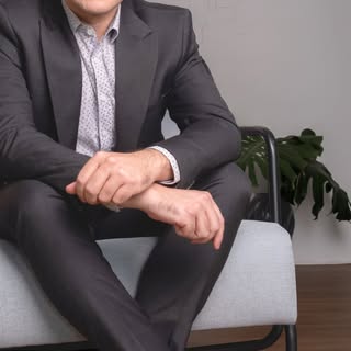 TricoMaster – o protocolo que devolve não só seu cabelo, mas também a sua confiança.

A queda capila