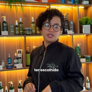 Tem gente que chega ao atendimento querendo saber qual produto usar.

Começamos por outra pergunta: 