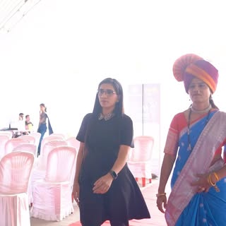 My first ever stage talk…
.
@rewindveda 
#seminar #cosmetology #confidence #girlpower #rockin